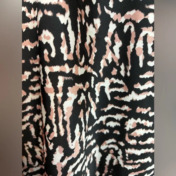 Calvin Klein Animal Print Skirt-Extra Small - Picture 6 of 6